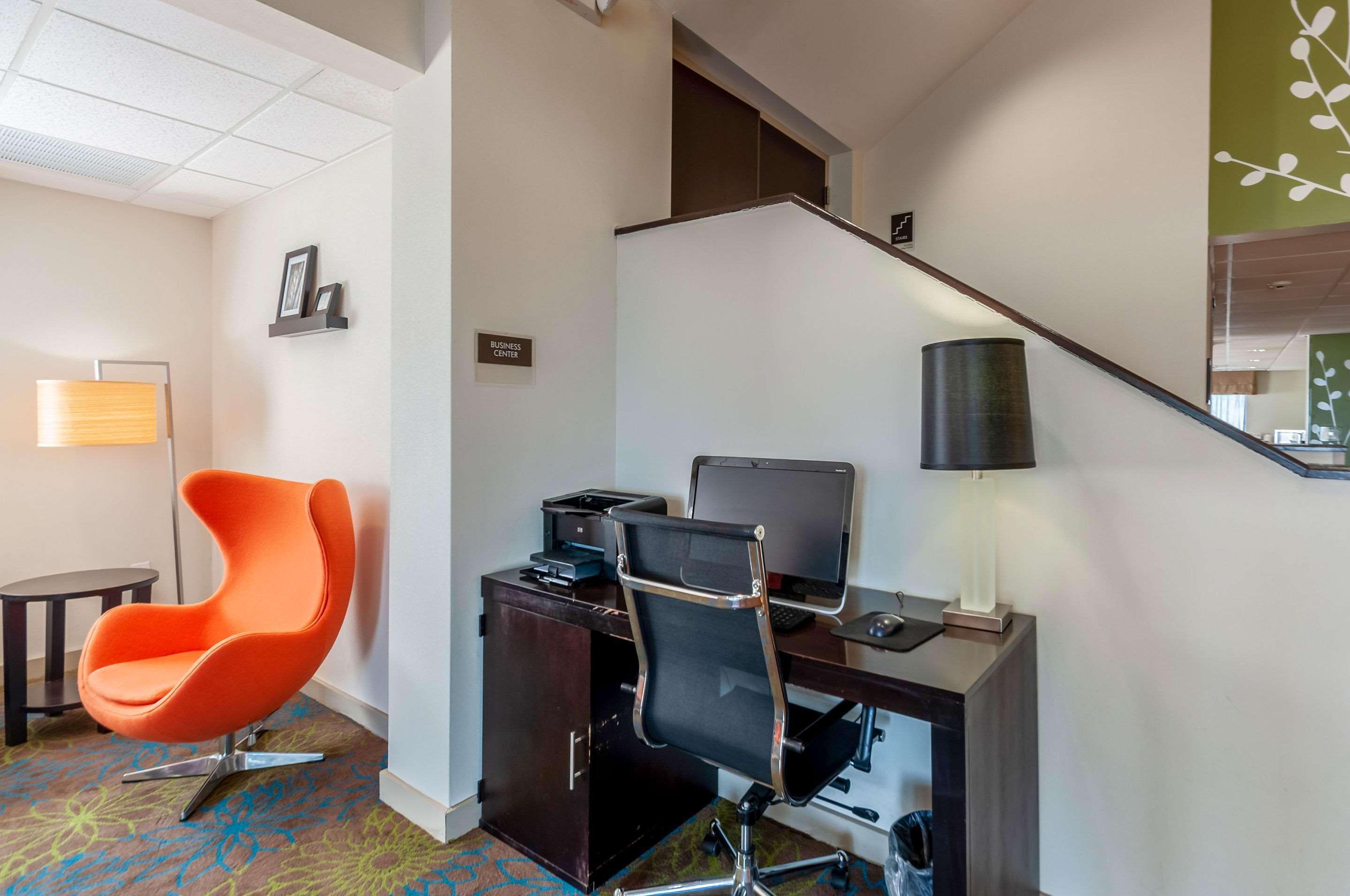 Sleep Inn & Suites Harrisonburg Near University Bagian luar foto