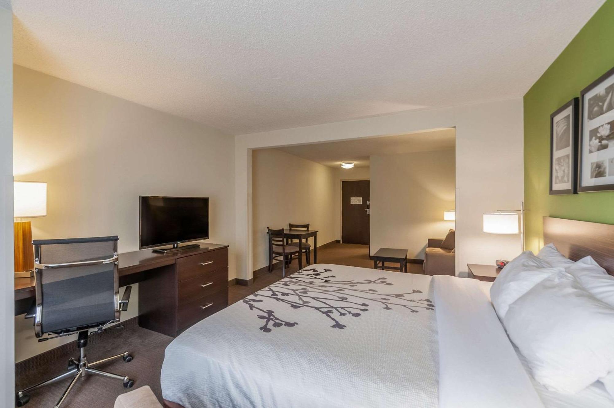 Sleep Inn & Suites Harrisonburg Near University Bagian luar foto