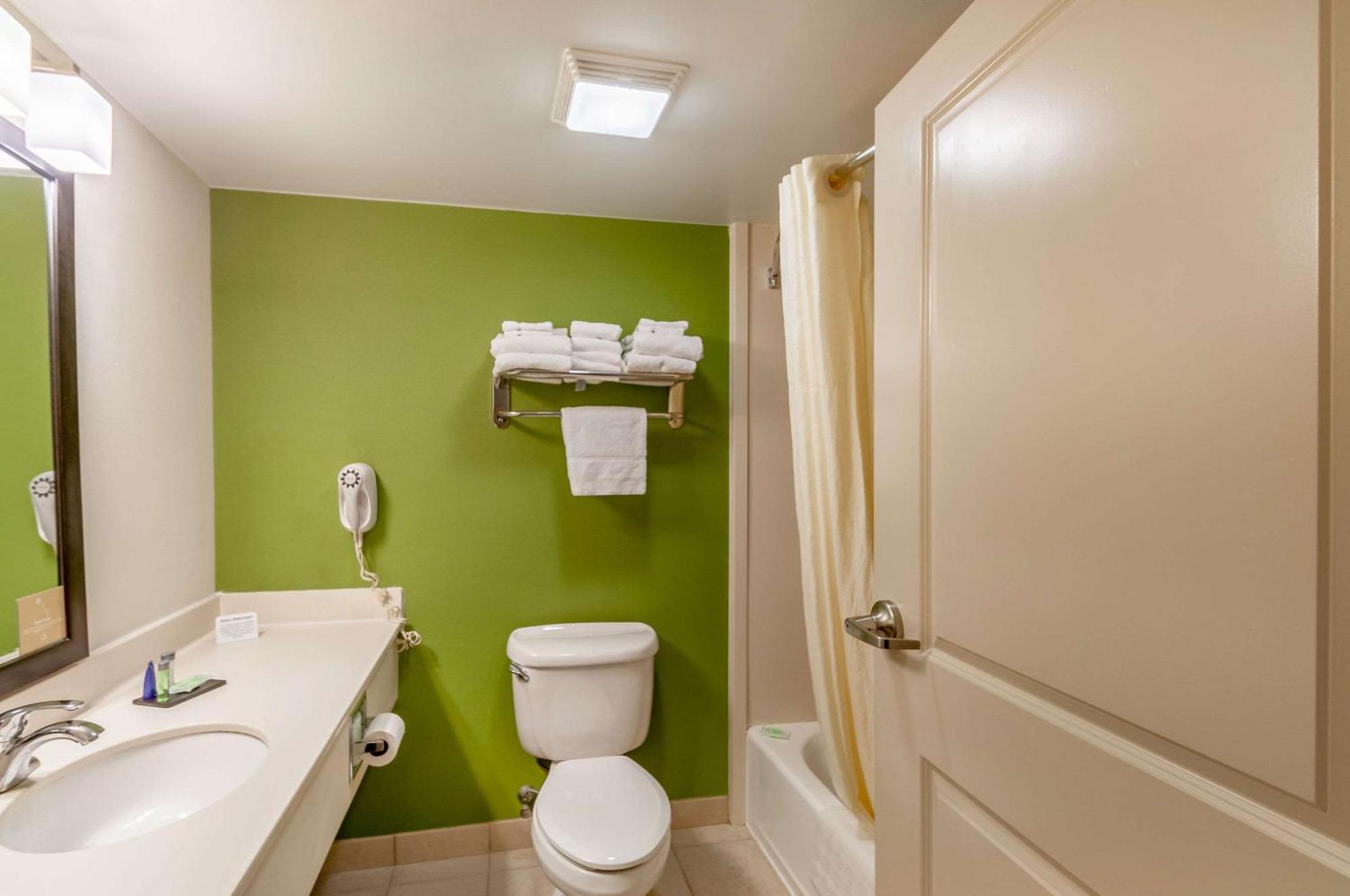 Sleep Inn & Suites Harrisonburg Near University Bagian luar foto