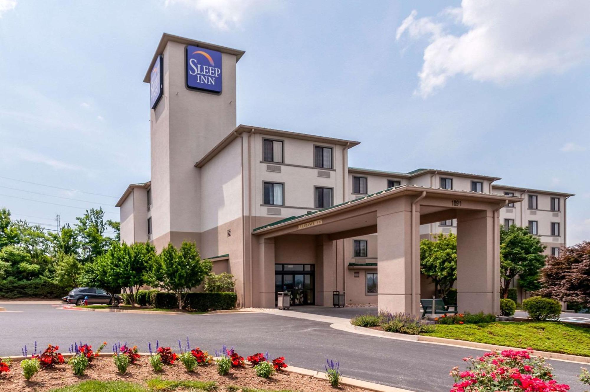 Sleep Inn & Suites Harrisonburg Near University Bagian luar foto