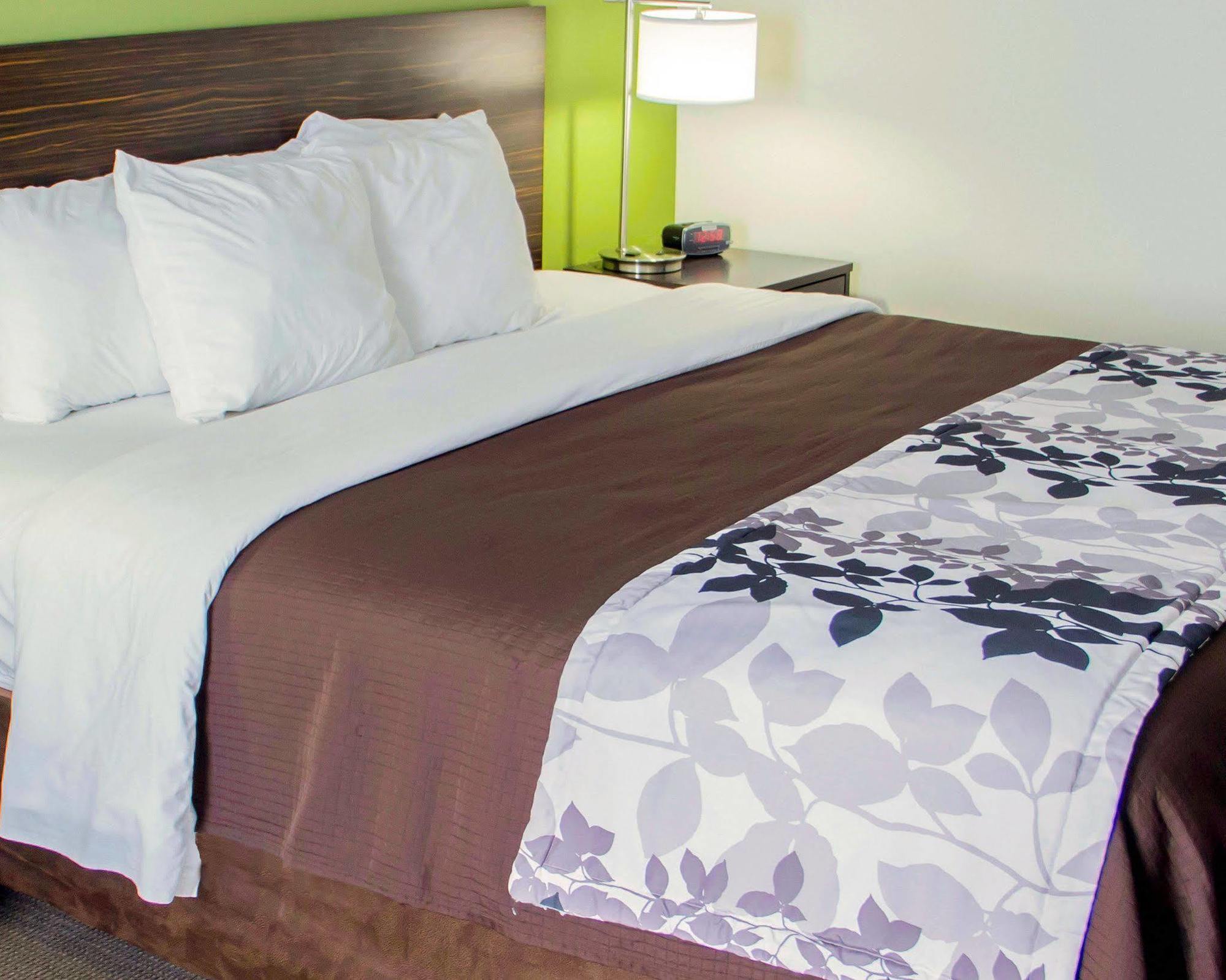 Sleep Inn & Suites Harrisonburg Near University Bagian luar foto